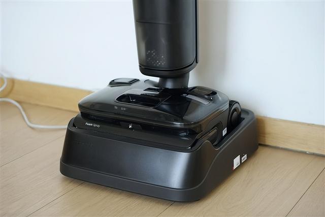 首创泡沫洗地！石头智能洗地机A30 Pro Ultra发布图赏