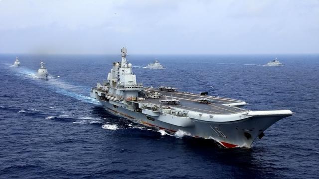 17国兵力瞄准台海，英防长发参战威胁，坦克深夜抵台，解放军已布防