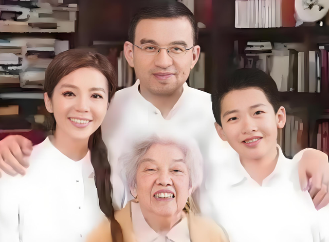 央视主持人朱迅：生命终将结束，为什么不大胆一些