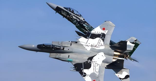 第300架歼20入役，日本彻底失算，美媒：中国获2项世界之最