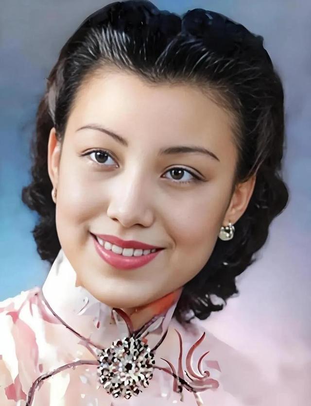 与戴笠偷情背着丈夫打胎的“杭州第一美人”，私房照曝光美人相貌