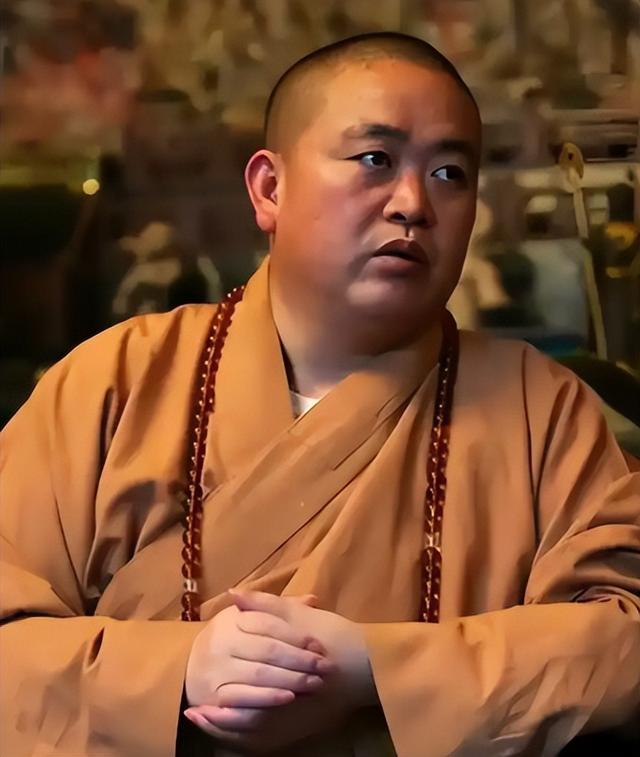 李湘做梦也想不到，释永信刚塌房，自己就因一张“黑丝照”被牵连