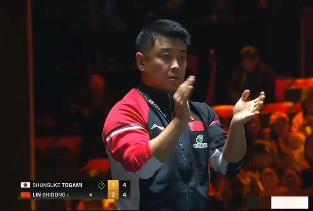 林诗栋击败户上隼辅 没想到采访时被记者挖坑！小石头回答太霸气了