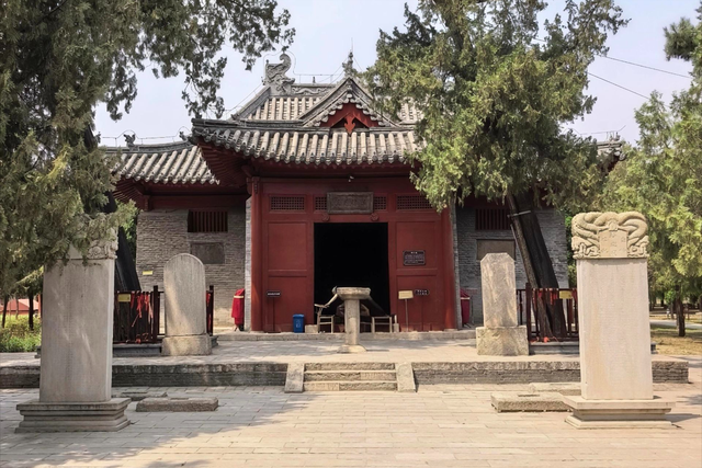 这座火车拉来的牛肉板面城，大多人都没怎么玩过