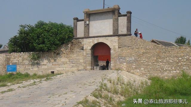 泰安一座古镇，依水而建因商而兴，有山东现存最长最古老的古石桥