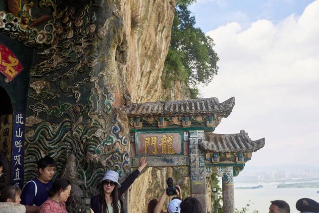 昆明西山龙门景区，极山水之胜，阅人文之美，瞰春城美景的好去处