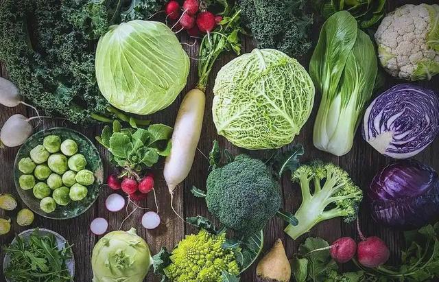 医生:高血脂患者几种食物要经常吃,能辅助控制血脂!来了解