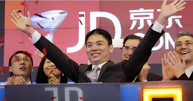 京东集团收入差距断崖：21年9516亿，22年10462亿，24年令人意外