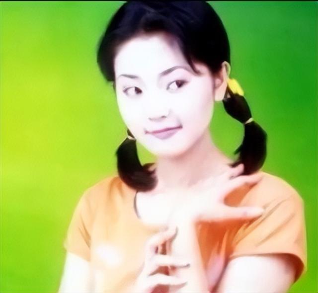 主持人方琼：与大8岁领导闪婚，婚后分居多年，如今儿子成了骄傲