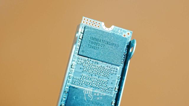 火力全开依然冷酷到底，奥睿科OSC冰甲固态硬盘PCIe4.0 1TB版测评
