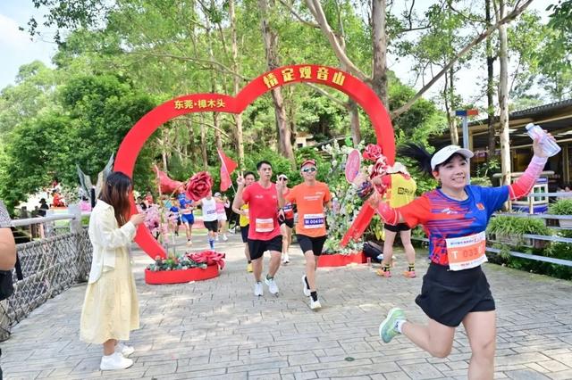荣耀时刻！观音山登山大赛完赛奖牌已就位，助您解锁8月限定成就