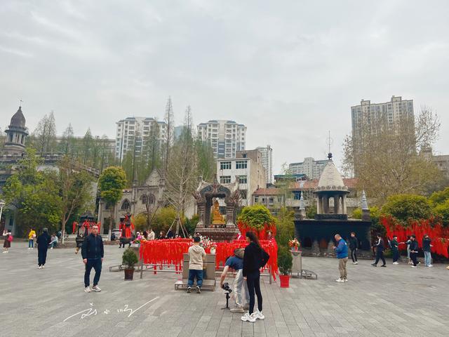 武汉有座“网红寺庙”，异域风情满满，游客还以为穿越到国外？