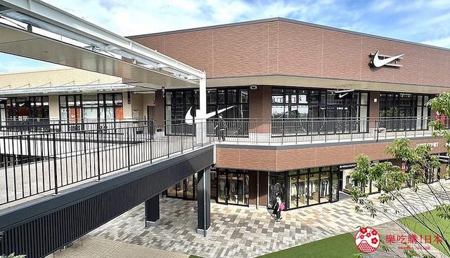 东京近郊购物推荐:看得到富士山的「THE OUTLETS湘南平冢」