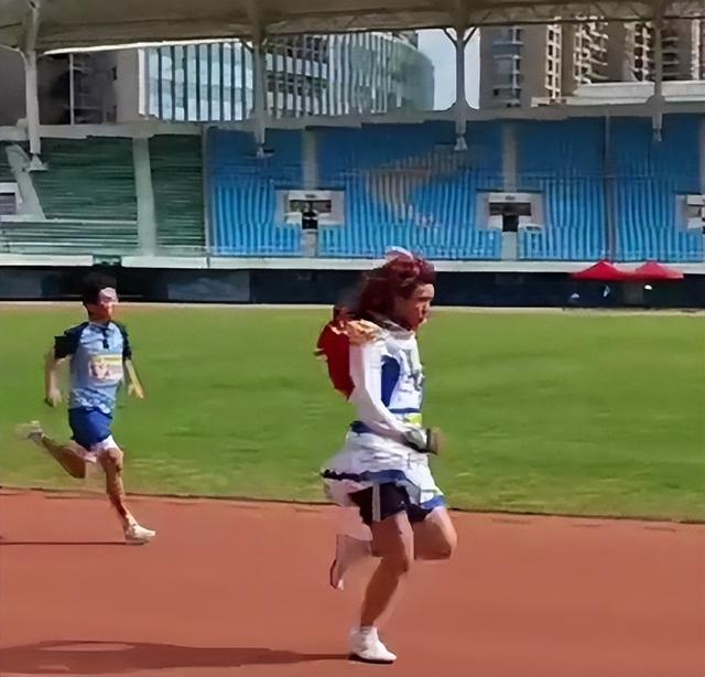 11月22日，星期六，2分钟带你读完今日要闻热点10条 第3张