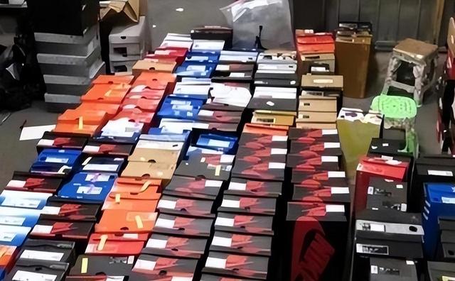 ​几乎全是假货！利润高达2400%，为啥消费者还前赴后继争相购买？