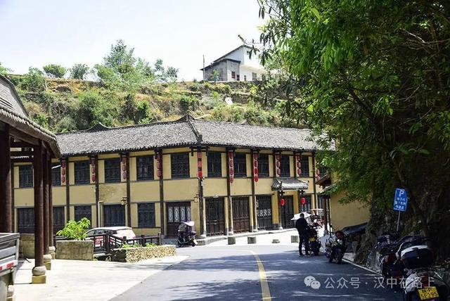 藏在镇巴大山深处的碾子老街