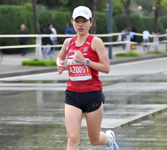 张水华不再回避！公开坦白离职原因，违规处分风波12月就尘埃落定