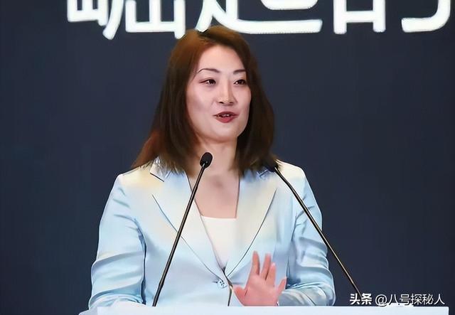 娃哈哈突然改名“娃小宗”，一个时代落幕，世界果然是个草台班子