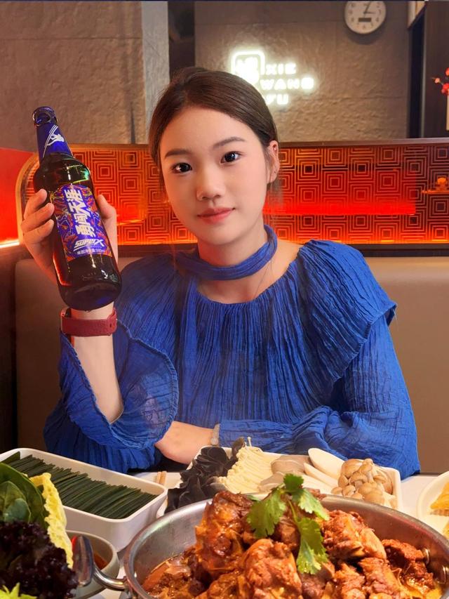 北京旅游避坑指南｜年轻人排队也要吃的蝎王府，这口羊蝎子YYDS！