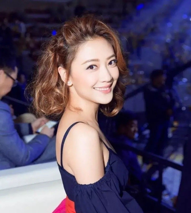 陪玩陪睡只是开胃菜，多位明星讲述遭遇，真是一个比一个刷新认知