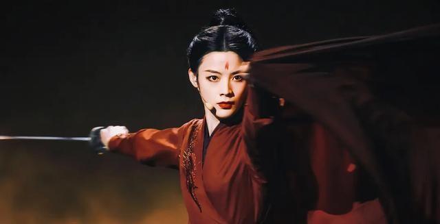 吴彦祖回归、谢霆锋再演反派、周星驰拍新片，港片能否再次伟大？