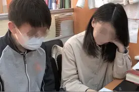 闹大了！被丈夫举报出轨16岁学生的女老师，信息全被扒出来了图片