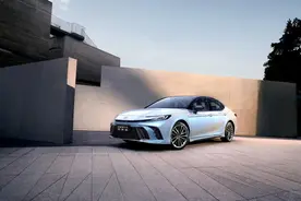 售16.98万起，凯美瑞智驾版跟上智能化节奏，找准转型窍门了？图片