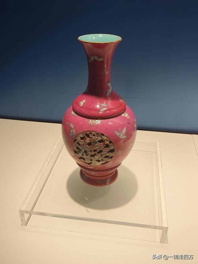 在辽宁省博物馆新馆的一楼特展区，能集中看到不少这里的镇馆之宝