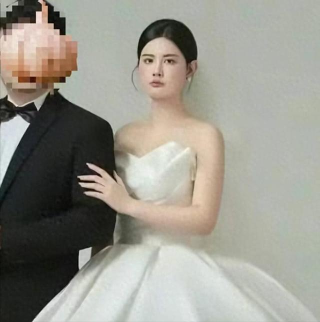 继父、同母异父弟弟？坠亡女教师身世曝光，这才是她走绝路的真相