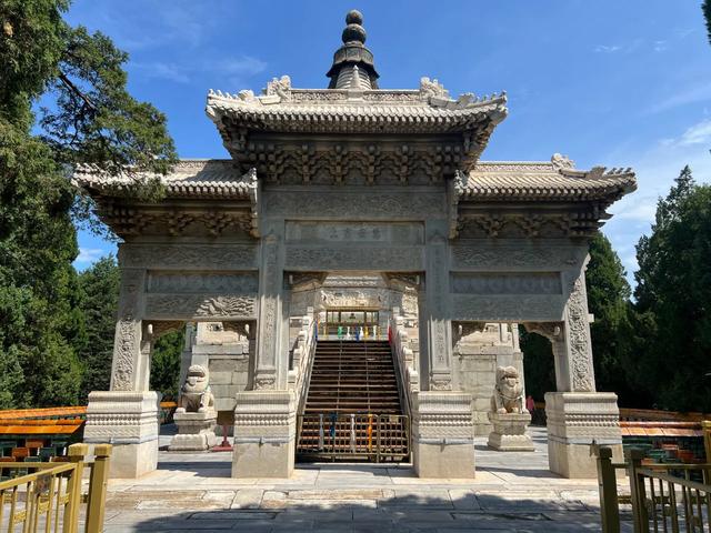 北京西黄寺:顺治为班禅而建,暗藏“金刚宝座塔”之谜!