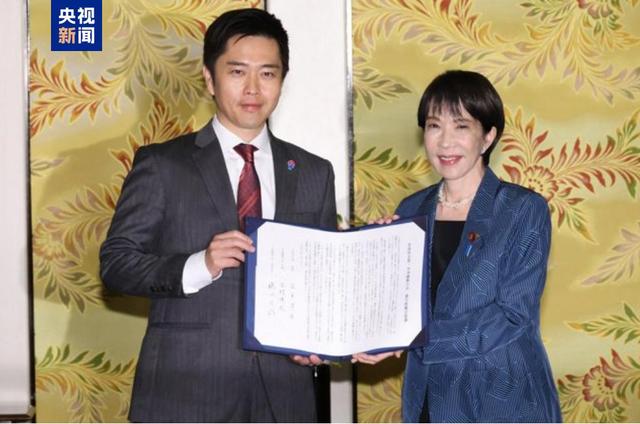 迟迟等不到北京贺电后，高市早苗公开道歉，日本社会面临巨大难题