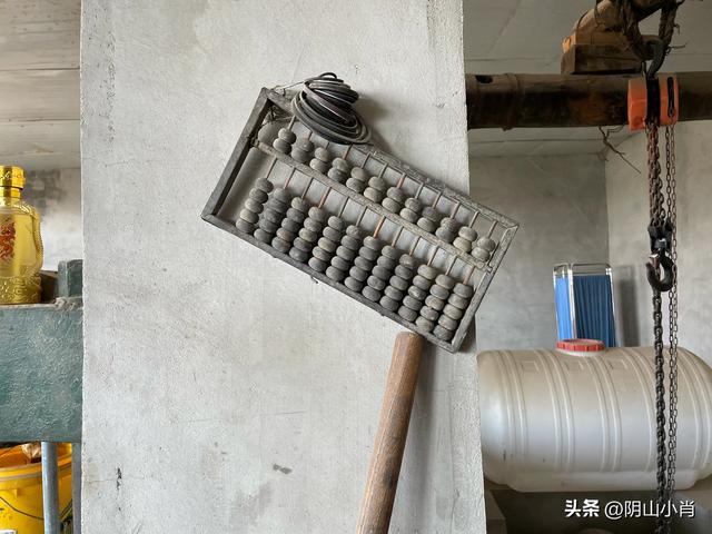 走访合教黑教堂抗日兵变旧址