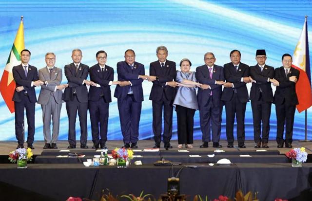 中方刚下场调停	，就传来好消息，泰柬抢着感谢中国，特朗普尴尬了