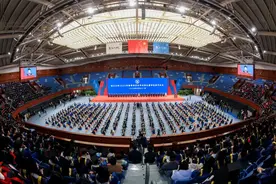 浙大，永远的挚爱！多图直击浙大2025年春季研究生毕业典礼图片