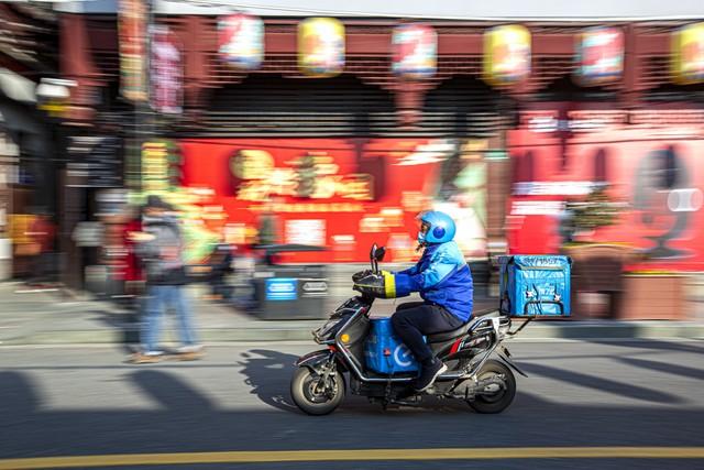 1000万外卖骑手生存现状，2025之后，会好起来吗？
