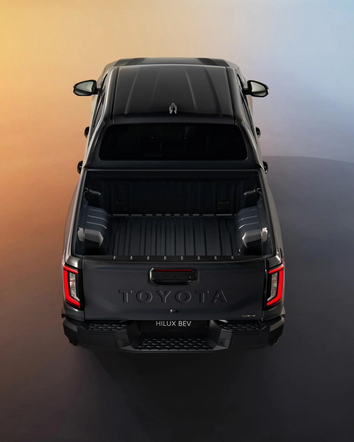 首款主流全电动皮卡_丰田大皮卡车大全价格_全新丰田Hilux EV
