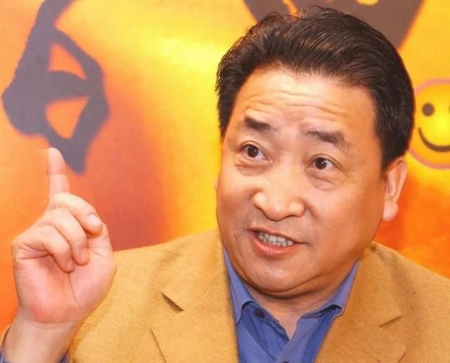端着铁饭碗，拿着体制内工资，住北京上亿豪宅，姜昆有什么本事？