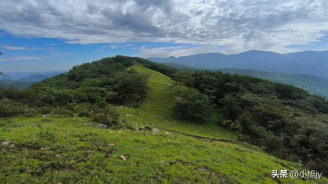 两次本溪南岭徒步记｜高山草甸，湖池松林，我被南岭种草