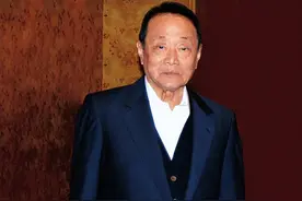 他曾瞒过全世界，为中国办了件秘密大事，今过百岁千亿帝国接班难图片