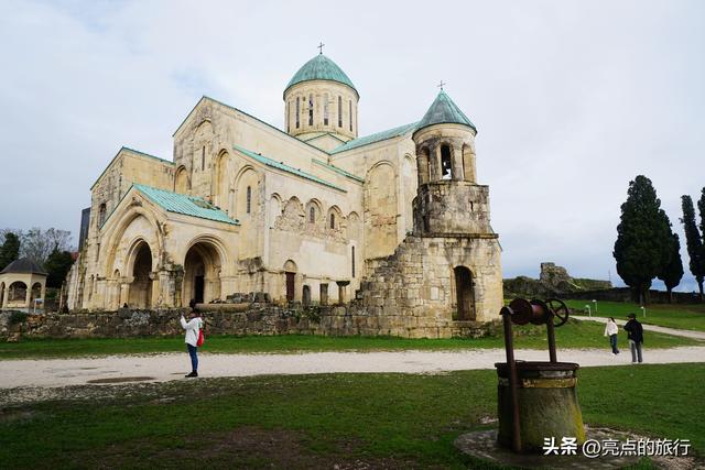 跟着丝绸之路去旅行高加索三国——格鲁吉亚巴世遗葛拉特大教堂