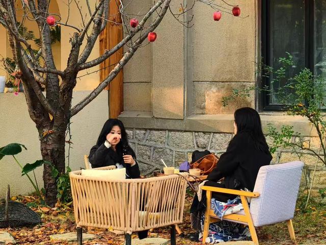 初冬氛围感天花板已找到，枫景这边独好！