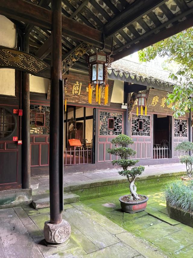 去了趟四川宜宾，真心建议：别随便来宜宾，除非你看完这篇