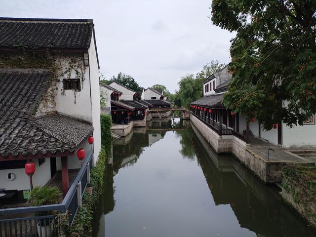 游景色秀美的柯岩