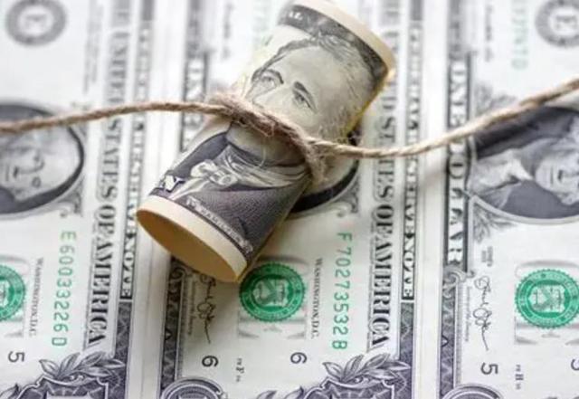 特朗普还没启程访华，中国突然公布黄金库存，美国霸权地位已不保