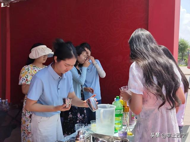 展棚聚百味，好戏连台开