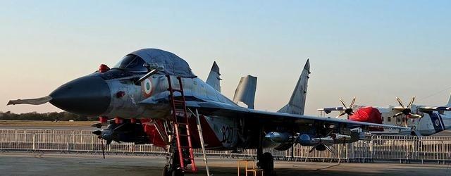 攻不了也守不住，中国空军在西藏上空，被印度空军足足欺负了40年