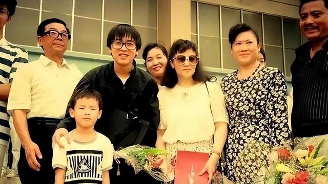 31岁车祸身亡的张雨生，你以为只是醉驾、飙车，其实没那么简单