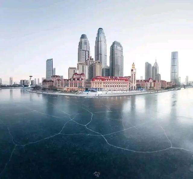 突发奇想拿天津和纽约比了下，然后受到亿万点暴击