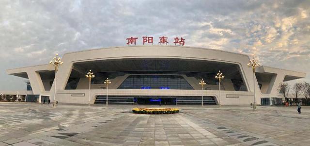南阳市的区划调整，河南省的第3大城市，为何有13个区县？