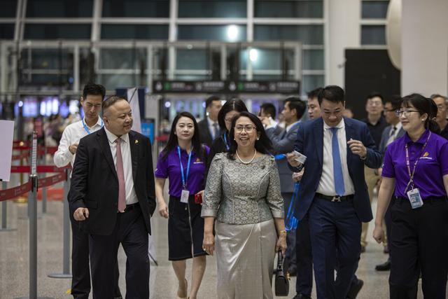 深圳至柬埔寨吴哥窟首条直飞航线今日开通
